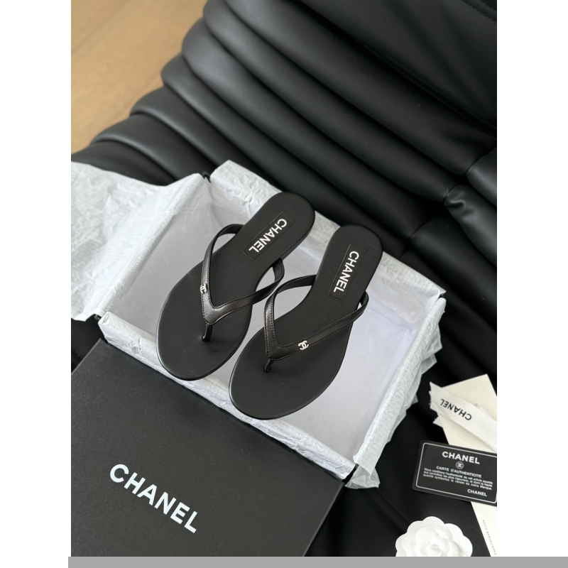 Ch*el slippers
